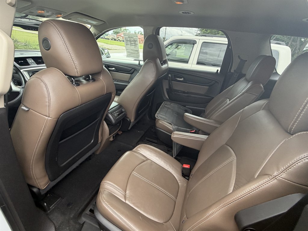 2016 GMC Acadia SLT-1 - Photo 8