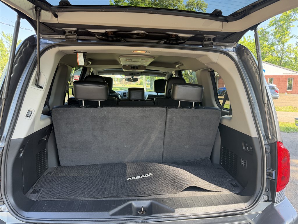2015 Nissan Armada SL - Photo 12