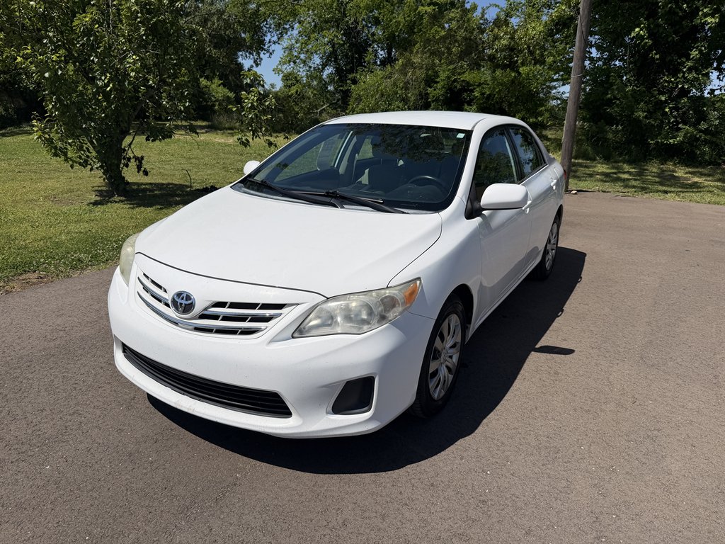 2013 Toyota Corolla LE AT's photo