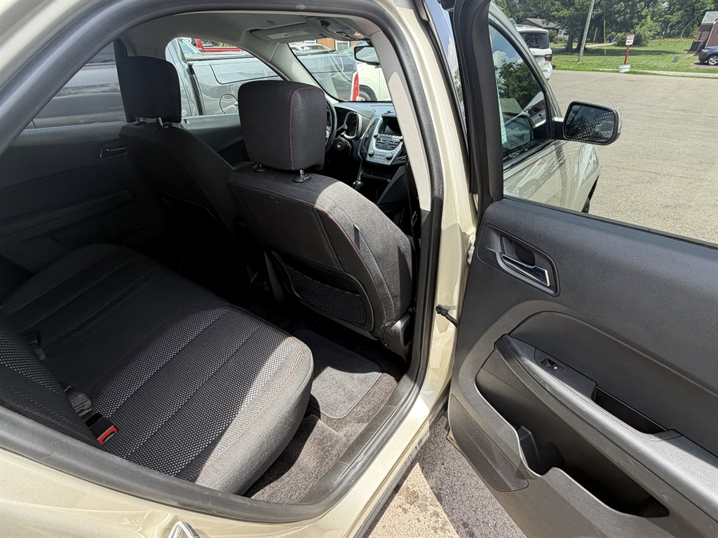 2016 Chevrolet Equinox LT - Photo 10