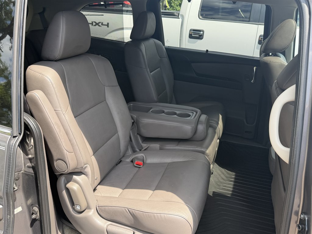 2014 Honda Odyssey Touring Elite - Photo 17