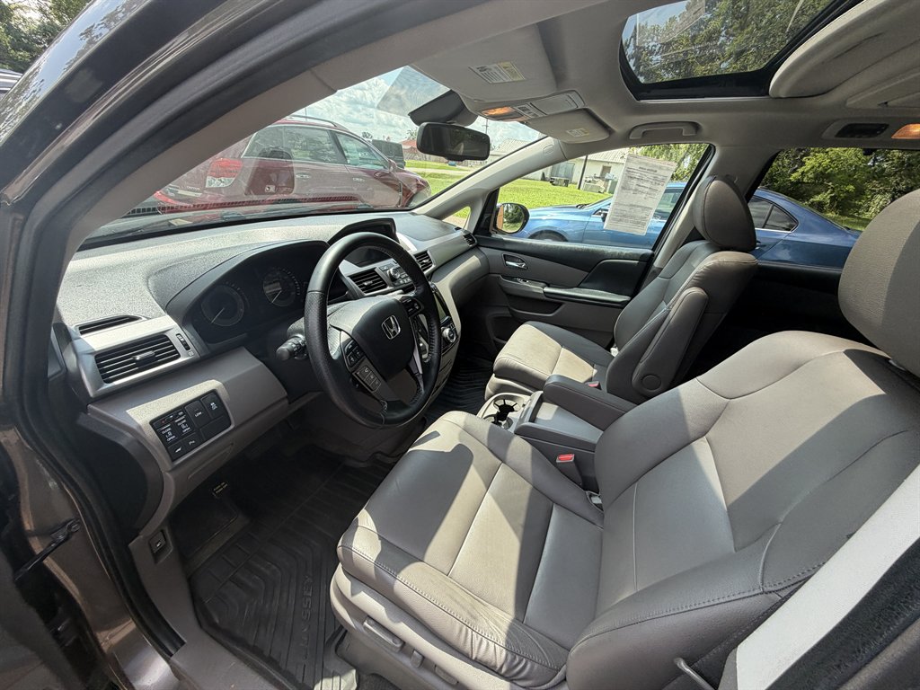 2014 Honda Odyssey Touring Elite - Photo 7
