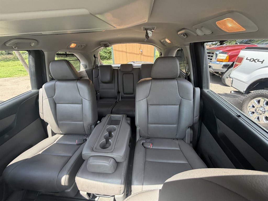 2014 Honda Odyssey Touring Elite - Photo 8
