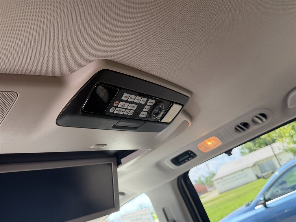 2014 Honda Odyssey Touring Elite - Photo 15