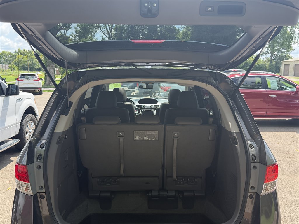 2014 Honda Odyssey Touring Elite - Photo 16